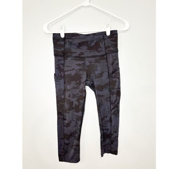 Lululemon fast and free crop II incognito camouflage multi gray size 6 - Picture 3 of 6